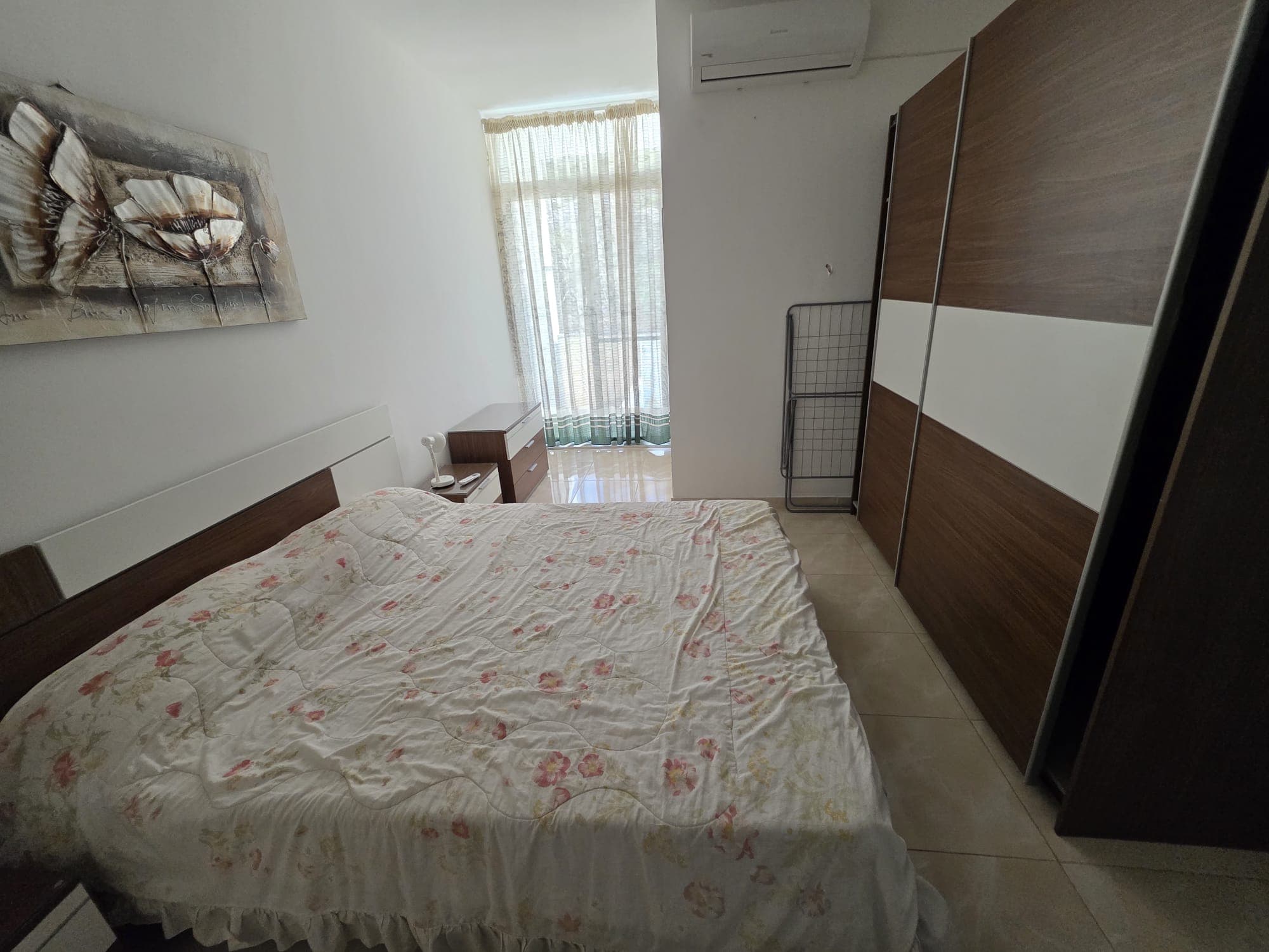 2 bedrooms / 2 bathrooms