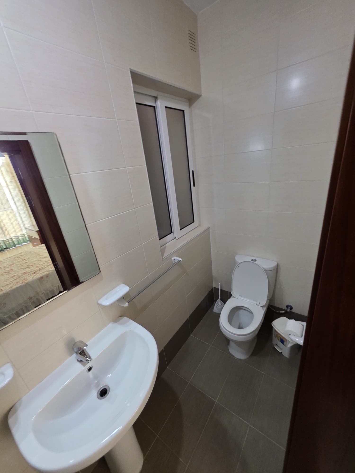 2 bedrooms / 2 bathrooms